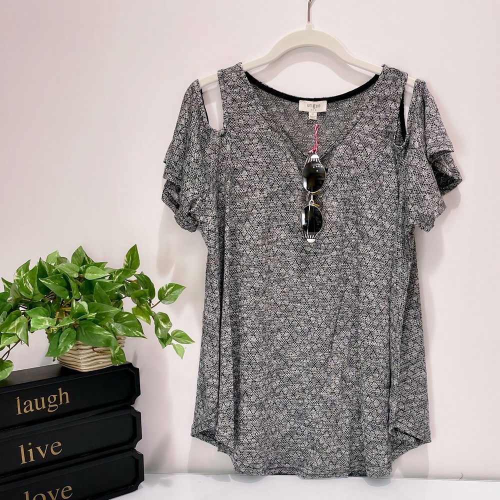 Cold Shoulder Top - Picture 4 of 6